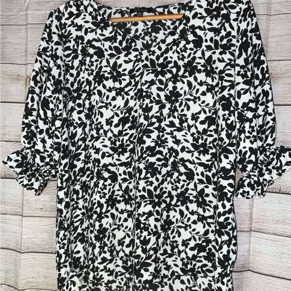 Black and White Floral Women's Top